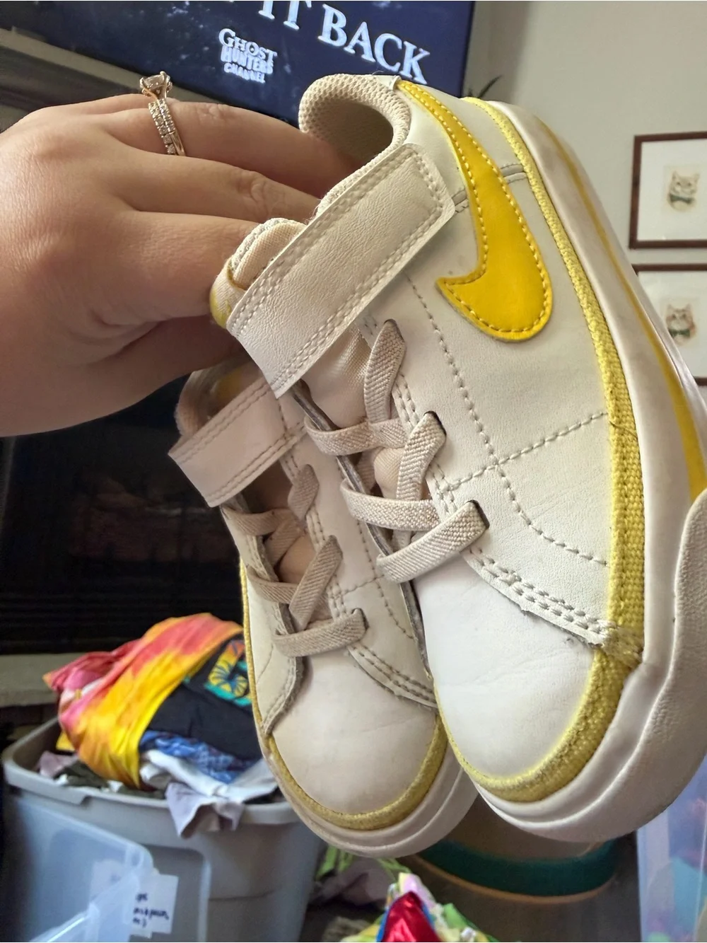 9 - Toddler/Kids Nike White and Yellow Low-Top Sneakers